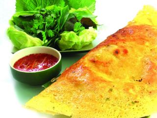 Thưởng thức bánh xèo – đặc sản Thới Bình